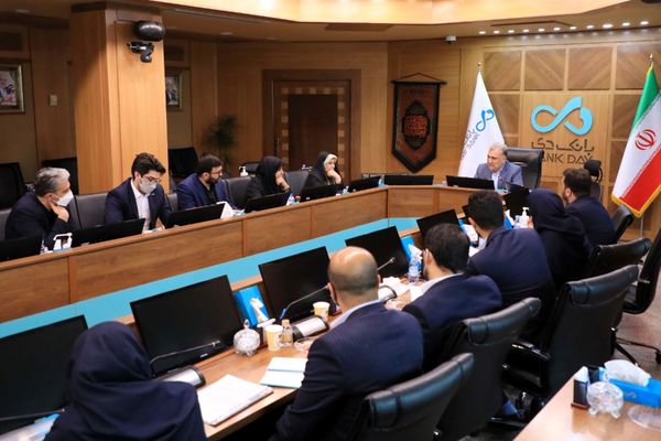 تأکید مدیرعامل بانک دی بر تسریع در پیگیری پروندههای حقوقی و مطالباتی بانک