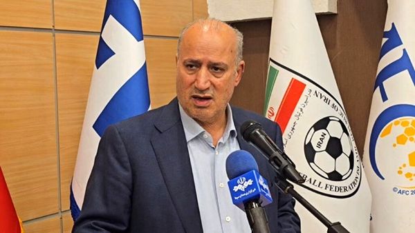 تاج: داور اشتباه کرد حتما باید عذرخواهی کند