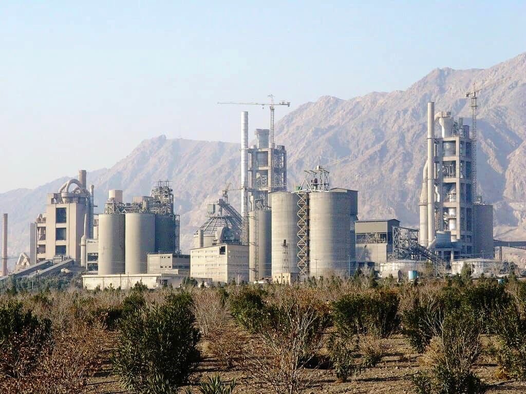 کارخانه‌های سیمان اصفهان خواهان تجدید نظر قیمت‌گذاری دستوری‌ هستند


