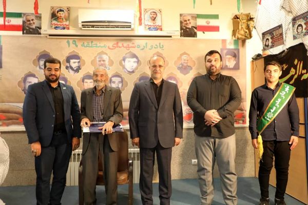 دفاع مقدس زرین ترین فصل تاریخ کشور است