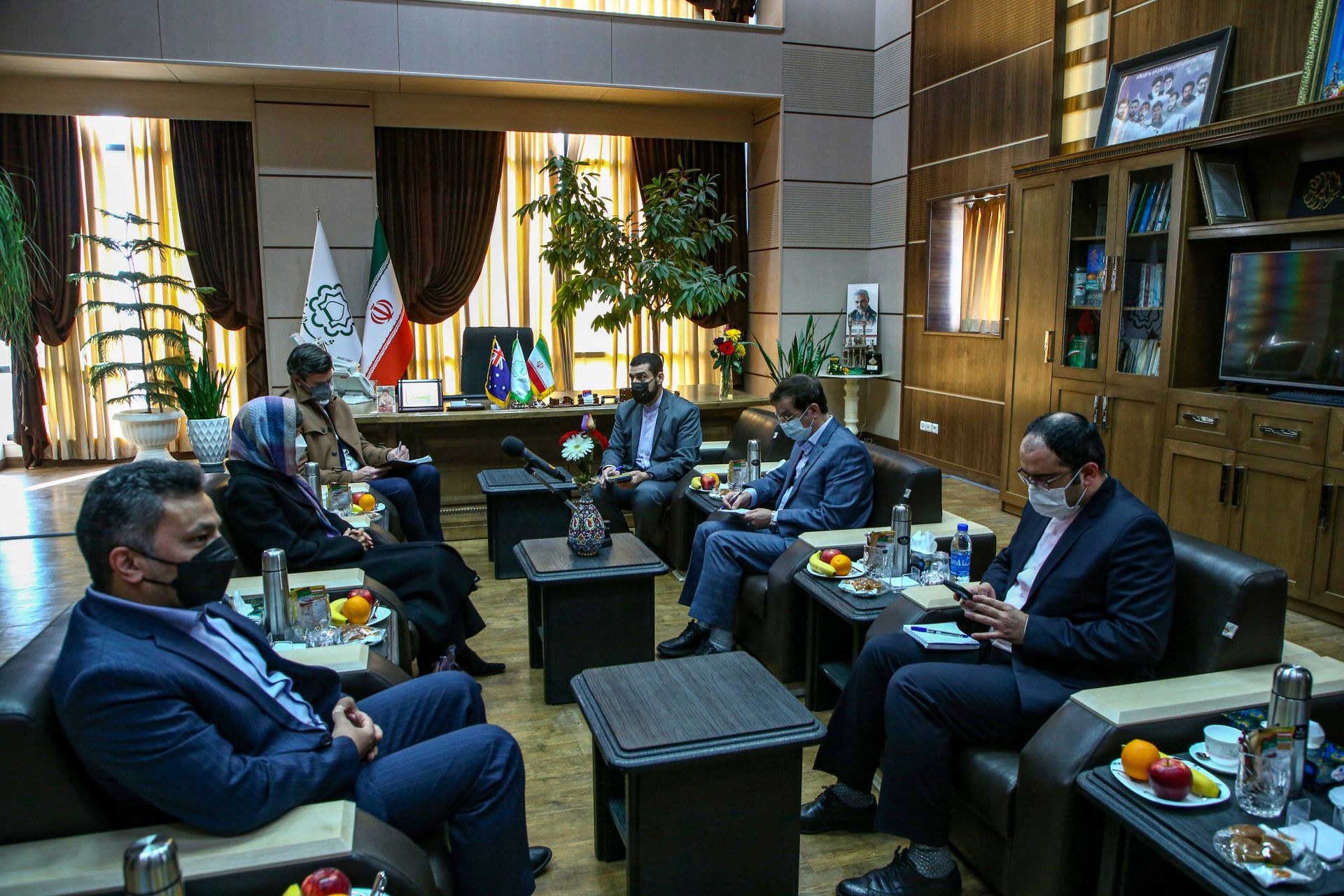 دیدار سفیر استرالیا در ایران با شهردار قم