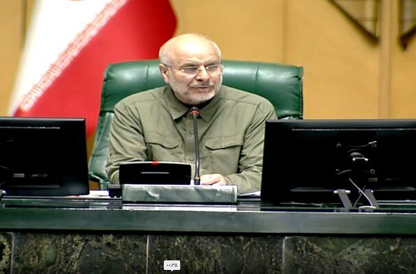 تثبیت قیمت کالاهای اساسی با کالابرگ الکترونیک ضروری است


