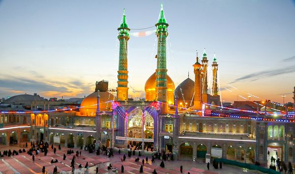 جشنهای سالروز ورود حضرت معصومه(س) به قم برگزار میشود