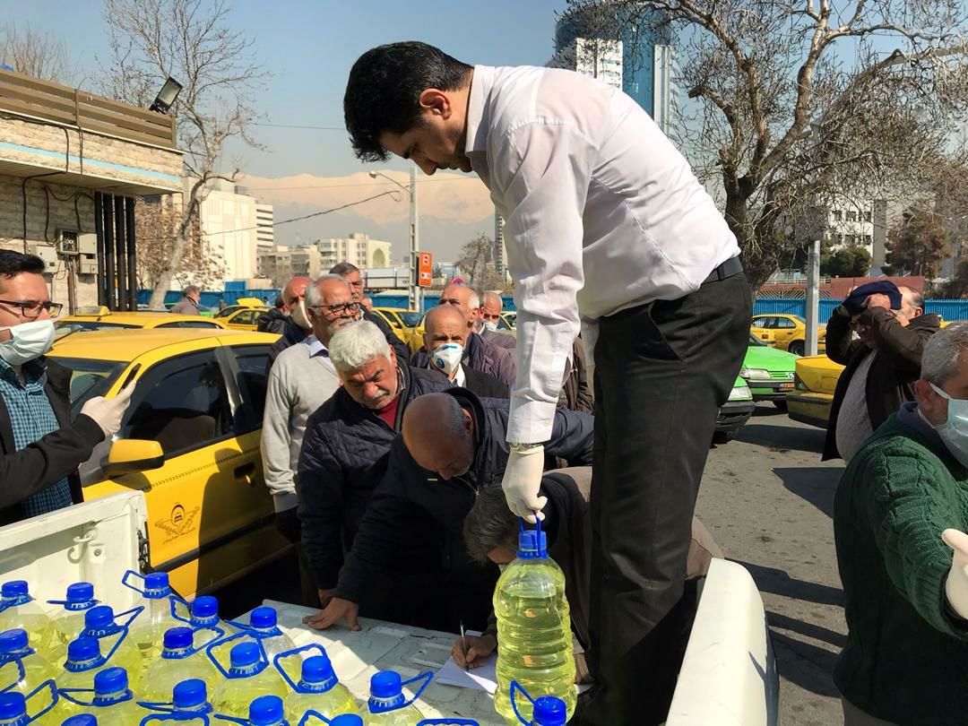 اجراى ضدعفونى تاکسى هاى شهر تهران
