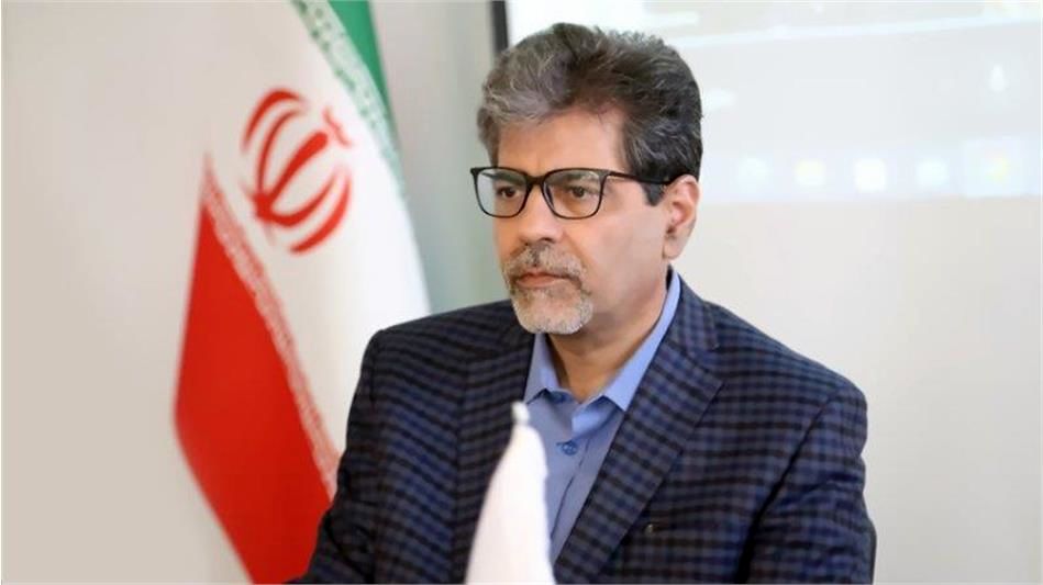 معلمان، سرمایه‌گذاران خاموش آینده‌اند