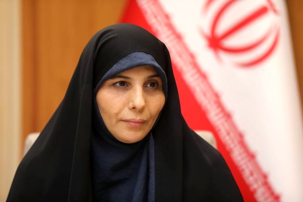 منطقه۸ نخستین منطقه در توزیع بنکارتهای اقلام ضروری خانوادههای آسیبدیده