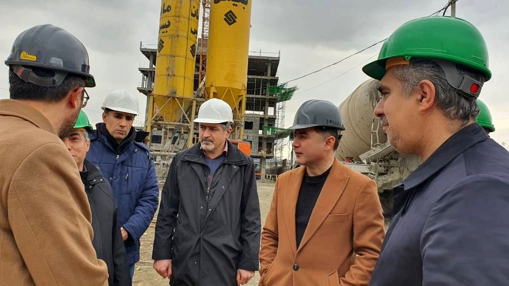 بازدید مدیرعامل، معاون هماهنگی و مسکن سازمان نوسازی از پروژه های در دست احداث سازمان

