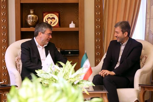 پشتوانه ۹۰ ساله بیمه ایران؛ امنیت اقتصادی سرمایهگذاران اصفهان