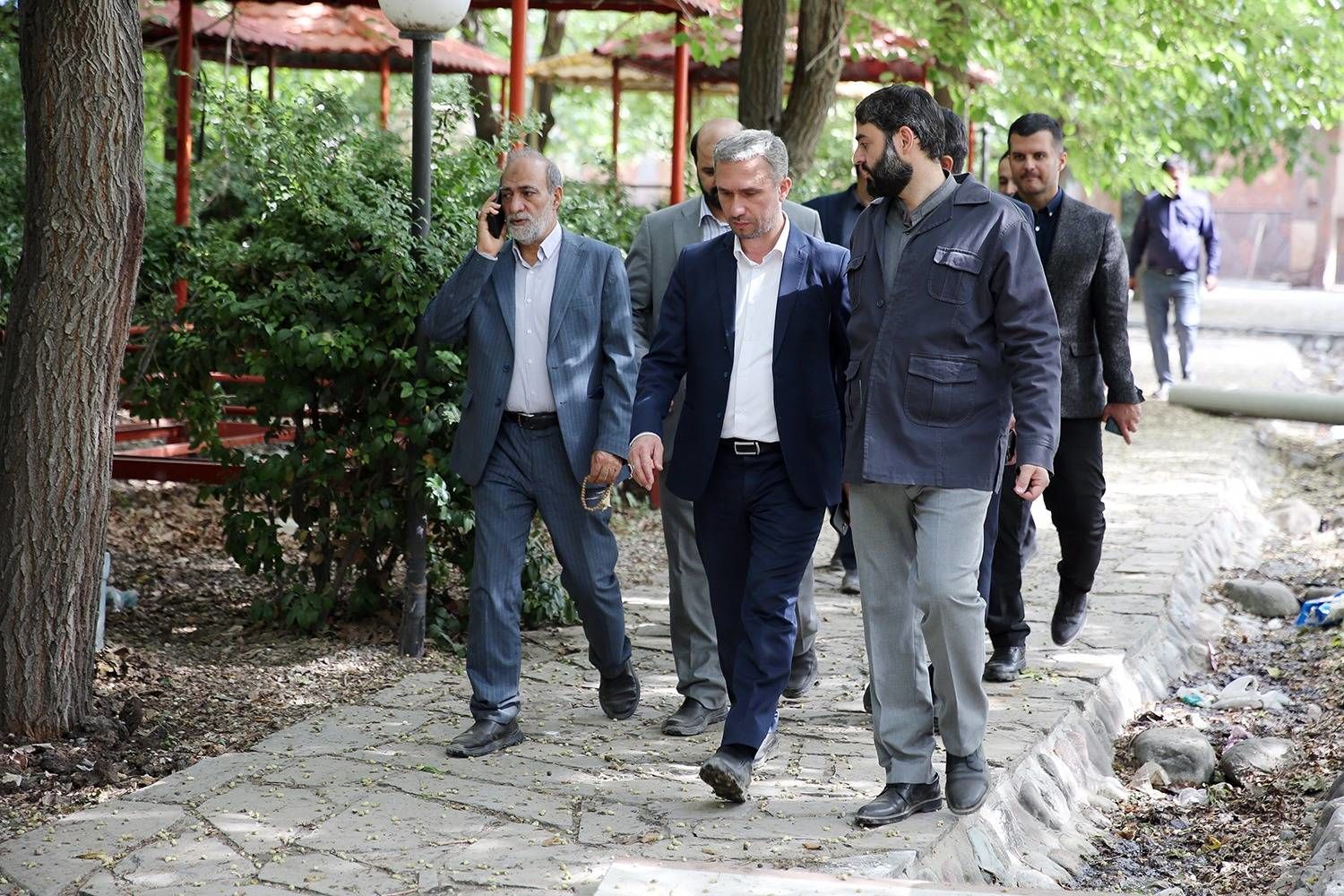 بازدید میدانی معاون شهردار تهران از پروژه‌های عمرانی و گردشگری منطقه ۵

