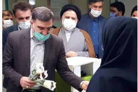 حضور دکتر امیرآبادی نماینده مردم قم در مجلس شورای اسلامی و دکتر قدیر رییس دانشگاه علوم پزشکی در بیمارستان شهدا

