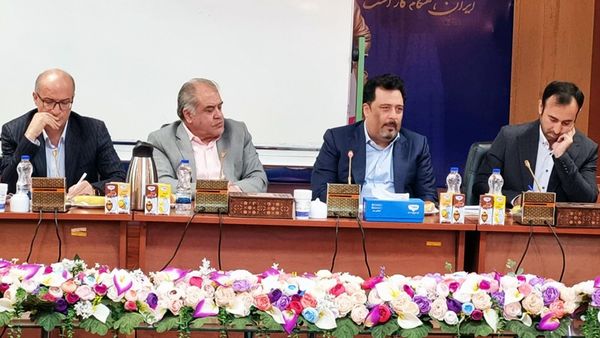 برگزاری نشست آموزش و اصلاح سامانه جامع املاک صندوق بازنشستگی کشوری؛ گامی بهسوی شفافیت و حکمرانی دادهمحور