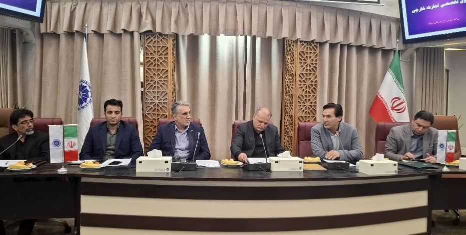 تشریح خدمات ویژه بانک توسعه صادرات ایران برای فعالان اقتصادی استان اردبیل

