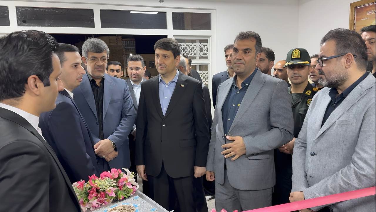 افتتاح مدرسه ۱۵ کلاسه چادرملو در اردکان

