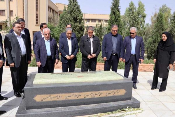 مدیرعامل بانک صنعت و معدن: رسالت این بانک پشتیبانی و مانع زدایی از تولید است