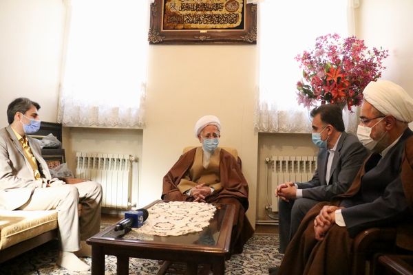 تزریق دوز سوم واکسن به مراجع عظام تقلید و علما